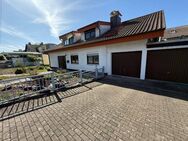 1-2 Familienhaus in Sandhausen mit Garten und 2 Garagen - Sandhausen