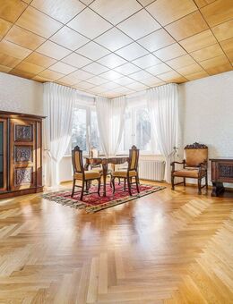 Bezugsfreie Wohnung und weiteres Invest mit Entwicklungspotenzial - Berlin