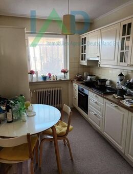 Helle, ruhig gelegene 3-Zimmer-Wohnung in zentraler Lage zu verkaufen. - Traunstein