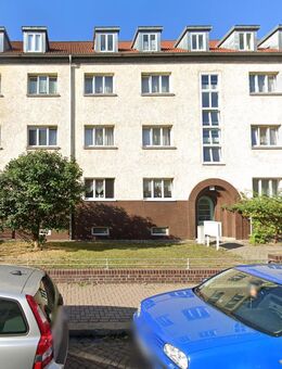 Erfurt-Mitte 2-ZKB schön geschnittene Dachgeschosswohnung - Erfurt