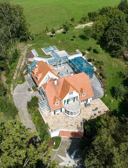 Traumhaftes Villenanwesen mit Schwimmhalle und Panoramablick: Ihr exklusives Zuhause bei München - Reichertshausen