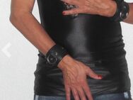 Erfahrener, diskreter Devoter (58) sucht dominante Spielpartnerin, real oder Online - Baden-Baden