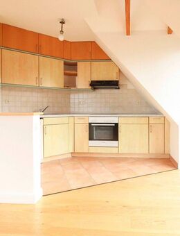 In Strandnähe: Lichtverwöhnte 3-Zi.-Whg. mit Balkon und Stellplatz in Strandnähe - Blekendorf