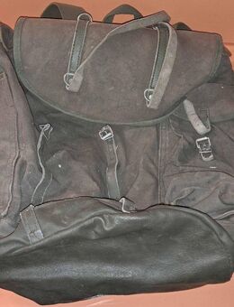 Alter NVA Rucksack - Berlin Mitte