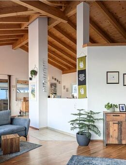 Gepflegtes Einfamilienhaus mit Terrasse, Garten und Garage in Buch in Tirol - Willisau
