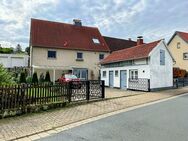 Zweifamilienhaus mit großer Garage in Salzgitter Ortsteil - Salzgitter