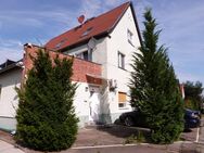 Solides Mehrfamilienhaus und dazu Gewerbe in bester Lage in Biesdorf - Berlin