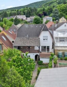 Historisches Winzerhaus mit modernem Anbau - Ausreichend Potenzial für verschiedene Wohnkonzepte - Burrweiler