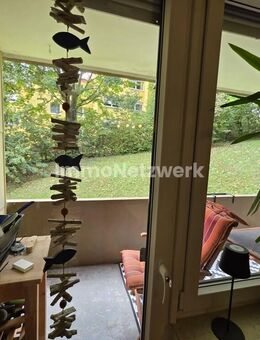 Wohnung mit Loggia, Einbauküche, Kellerbox und Duplex-Stellplatz in Saarbrücken-Eschberg - Saarbrücken