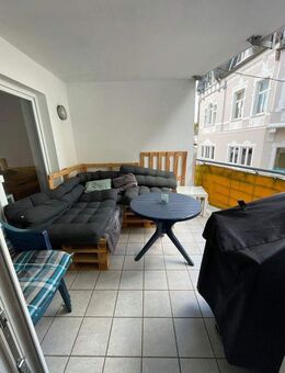 Moderne 2-Zimmer-Wohnung mit Balkon in ruhiger Innenstadtlage von Simmern - Simmern (Hunsrück)