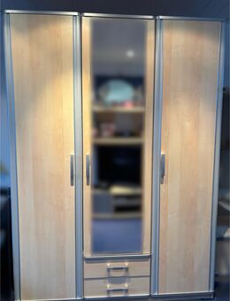 Kleiderschrank - Hildesheim