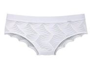 LASCANA Panty Marla aus graphischer Spitze