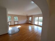 Wohnkomfort in Solln. Ihr Zuhause mit eigenem Garten. 3-Zimmer, 2 Terrassen, 1 Stellplatz - München
