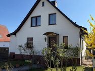 Courtagefrei: Gepflegtes EFH mit 6 Zimmern, Keller, TG, Garage, Terrasse & Garten - Güstrow