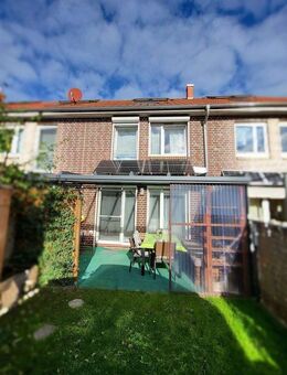 Familienfreundliches Reihenhaus - 6 Zimmer - zentral und doch ruhig gelegen BJ 2010 - Elmshorn
