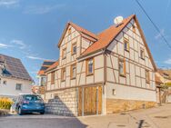 Charmantes Einfamilienhaus mit Ausbaupotenzial in Nähe der Weinberge! - Stuttgart