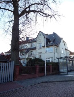 Villenähnliches Mehrfamilienhaus in Crimmitschau - 4 Einheiten, Garten, gepflegt, Kapitalanlage - Crimmitschau