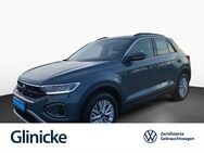 VW T-Roc, 1.0 TSI Life, Jahr 2023 - Kassel