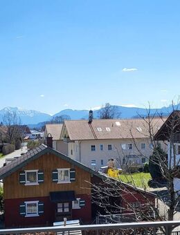 **Bergpanoramablick** Exklusive 3 Zimmer-Penthousewohnung mit großer Dachterrasse in Traunstein - Traunstein