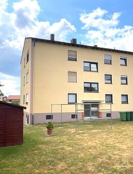 Gepflegte und gut geschnittene 3,5-Zimmer-Wohnung im 1. OG inkl. Garage und Einbauküche - Gunzenhausen