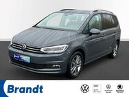 VW Touran, 1.5 TSI Comfortline, Jahr 2024 - Bremen