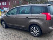 Peugeot 5008 2.0 Business Airline - bis zu 7 Plätzen - Villingen-Schwenningen