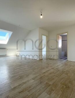 Helle 4-Zimmer-Dachgeschosswohnung - Furth (Wald)