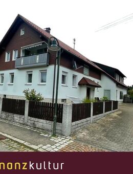 3,5-Zimmer-Dachgeschosswohnung mit Balkon in Römerstein - Römerstein