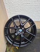 Original BMW Felgensatz 18 Zoll Y Speiche jet black in 86356