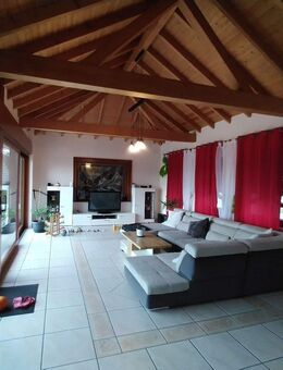 Einfamilienhaus mit Gewerbehalle - Daxweiler