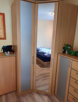 Übereck-Kleiderschrank / Buche hell - Essen