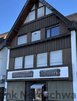 WGH mit 1 Gewerbe- und 2 Wohneinheiten - Baiersbronn