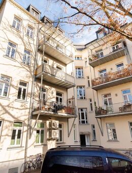 RARITÄT FÜR LIEBHABER // Einzigartiges Mehrfamilienhaus mit 16 Einheiten in Traumlage - Leipzig