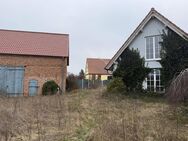Doppelhaus in unmittelbarer Nähe zum Achterwasser mit großem Grundstück und ausbaubarer Scheune - Benz (Landkreis Vorpommern-Greifswald)