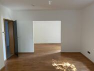 Zentrale 3-4-Zimmer Erdgeschosswohnung mit Balkon - Detmold
