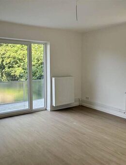 Erstbezug nach Sanierung - gut aufgeteilte 3-Zimmer Wohnung - Kiel