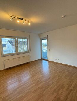 3 ZKB mit Balkon und Garage (RW 212 OG links) - Speicher