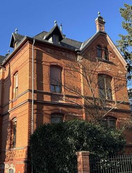 Helle 3,5-Zimmer-Wohnung mit einzigartigem Nerobergblick, fußläufig zur Stadt und zum Wald - Wiesbaden