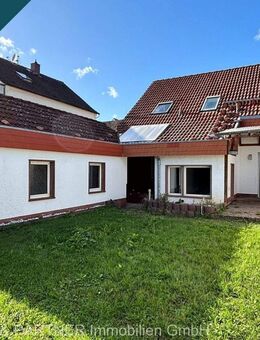**RESERVIERT** Charmantes Einfamilienhaus mit vielseitig nutzbarem Nebengebäude - Roßdorf (Hessen)