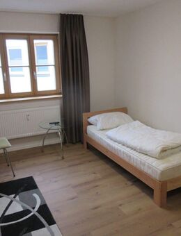 Attraktives Zimmer mit Gemeinschaftsküche & Bad – Wohnen auf Zeit / Monteurzimmer - Vilsbiburg
