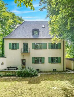 Altbauvilla mit Gewerbeanteil auf parkähnlichem Grundstück - Dachau