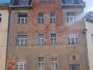 Unsaniertes Mehrfamilienhaus mit Potential - Schmölln