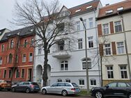 Lichtdurchflutete 3 - Raum - DG - Wohnung mit Balkon in Dessau - Nord - Dessau-Roßlau