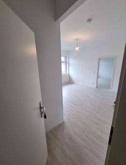 Sanierte große 2 Zimmerwohnung in Werneuchen (gern ab sofort) - Werneuchen