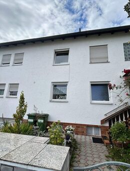 Goldgrube mit Zukunft: MFH + Grundstück für Ihren Anbau! PV Anlage mit Speicher 10 KW - Schwandorf