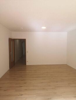 Schöne 2-Zimmer Wohnung in Saarbrücken Schafbrücke ab den 01.11.25 zu mieten - Saarbrücken