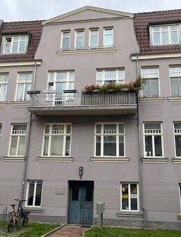 Bahnhofsviertel - 2-Zimmerwohnung im Dachgeschoss zu vermieten - Rostock