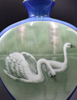 Vase Schwanenmotiv - Klassiker Porzellanfabrik Fraureuth 1926 - München