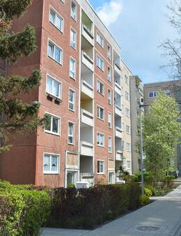 freies WG-Zimmer für Auszubildende oder Studenten - Erfurt
