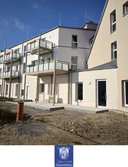 Erstbezug! Modern sanierte 2-Zimmerwohnung unterm Dach sucht perfekten Mieter! - Arnsdorf